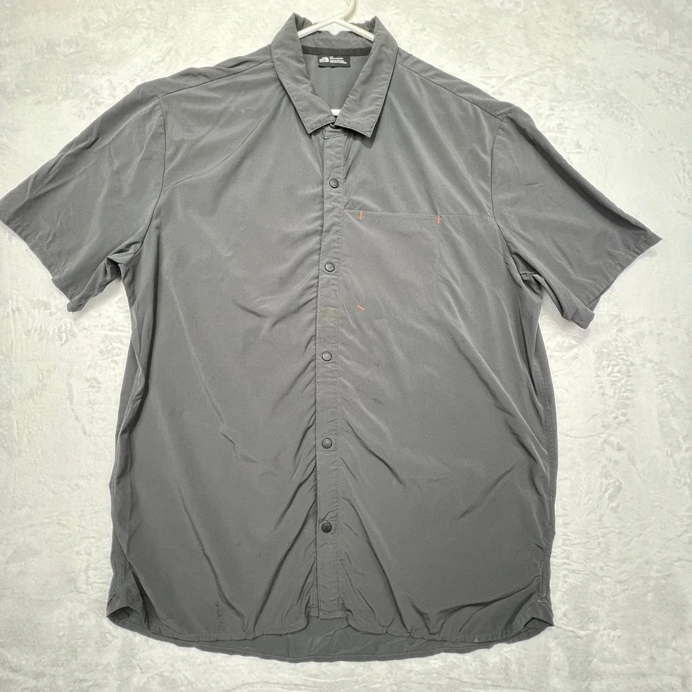 The North Face Shirt Mens‎ Large Gray Short Sleeve Snap Button Hiking Outdoor